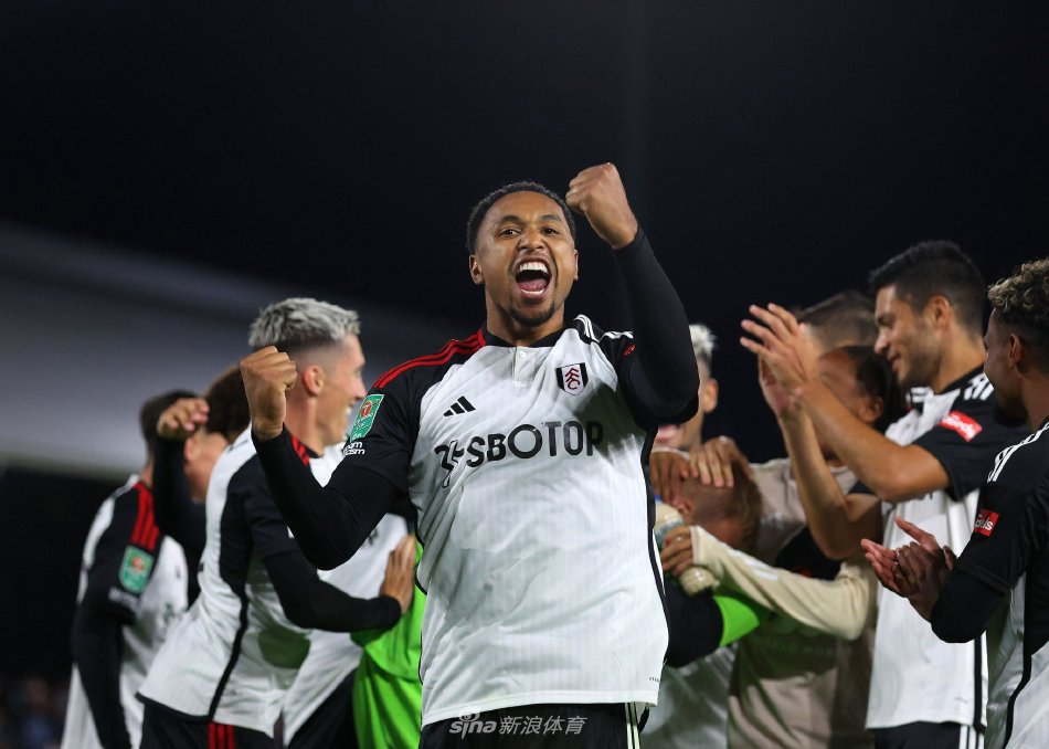 他们承担起 他们承担起